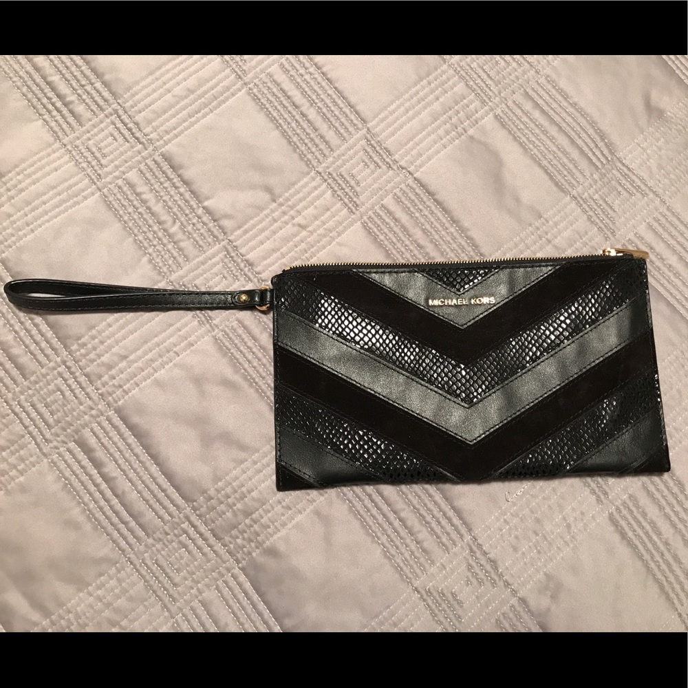 Michael Kors leather wristlet, Black. NWOT